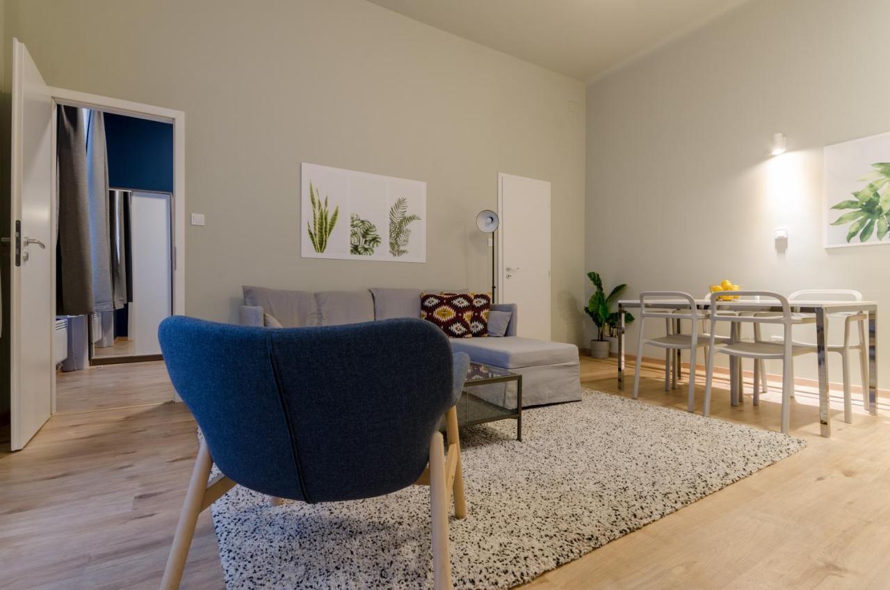 Deluxe In Party District. Ak2b Appartement *