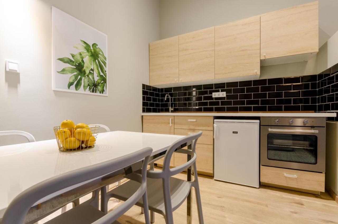 Deluxe In Party District. Ak2b Appartement Boedapest